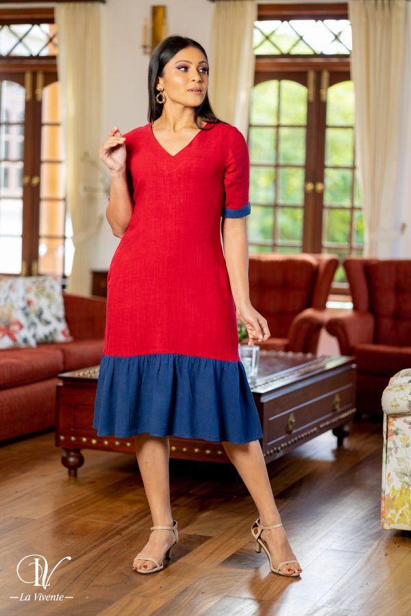 Color Block Dress With Flared Hem - Image 3