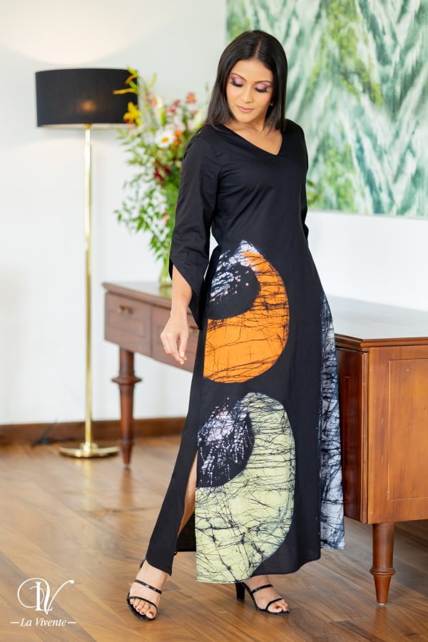 V-sleeved Batik Maxi Dress - Image 3