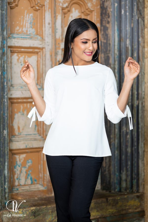 Tie-up Sleeve Top