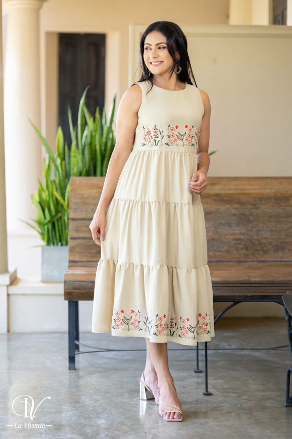Sleeveless Embroidery Midi Dress - Image 4