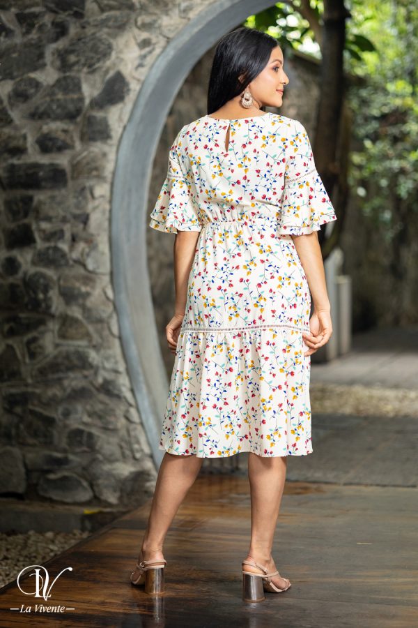 Floral Printed Ladder Tape Detailed Midi Dress - Image 5