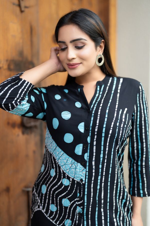 Abstract Printed Batik Maxi Shirt Dress - Image 2