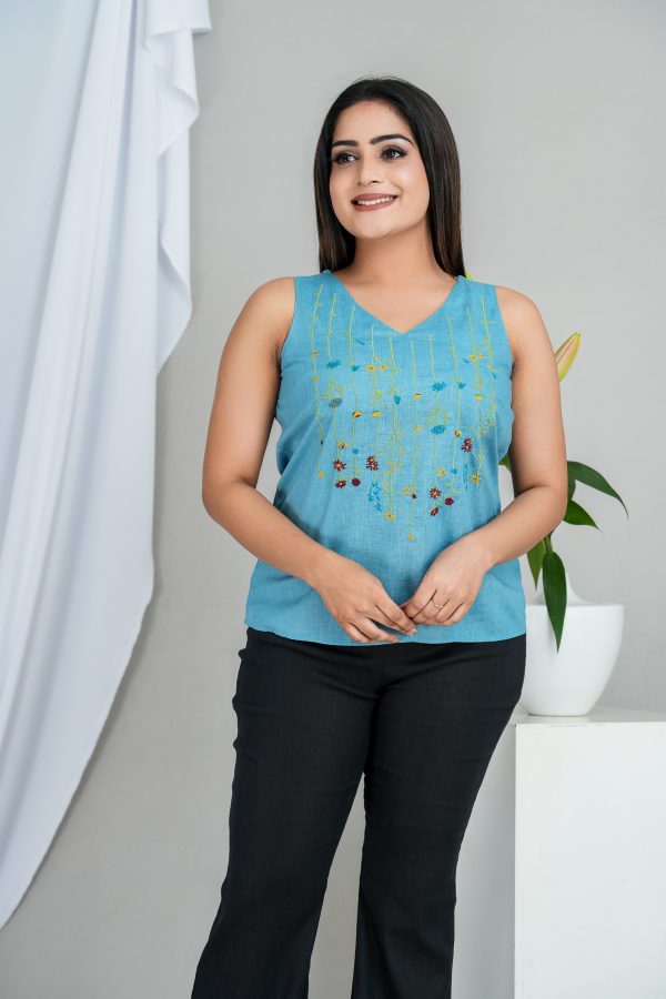 Floral Embroidered Sleeveless V-Necked Top - Image 3