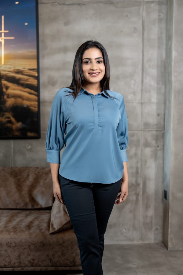Raglan Sleeved Shirt Collared Top