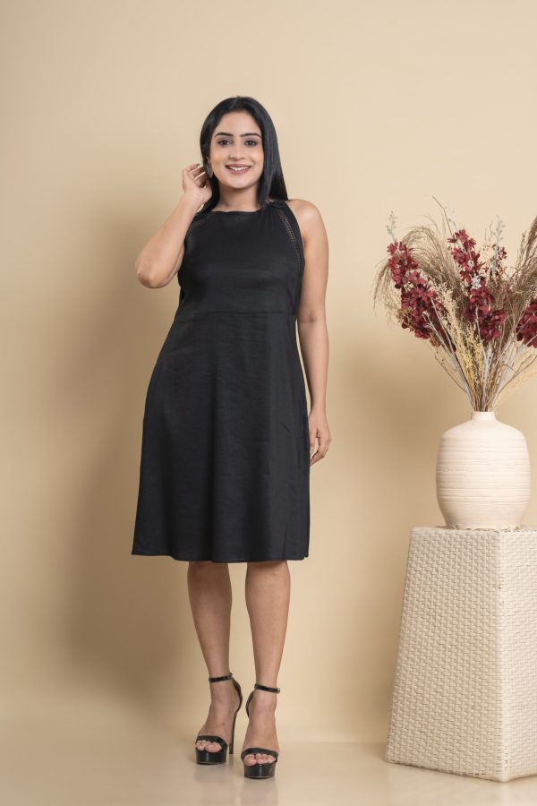 Lace Detailed Cutaway Short Dress - Image 3
