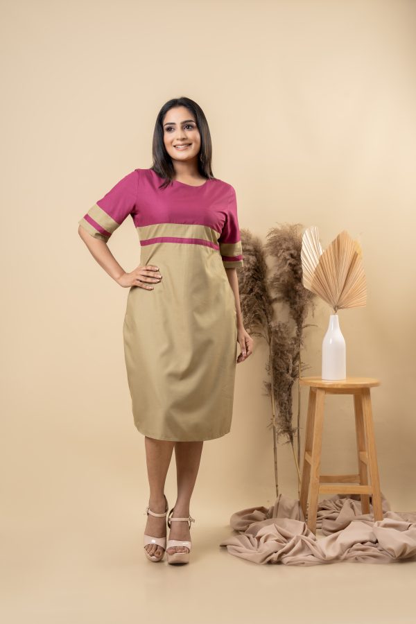 Two-Tone Contrast Short Dress - Image 3