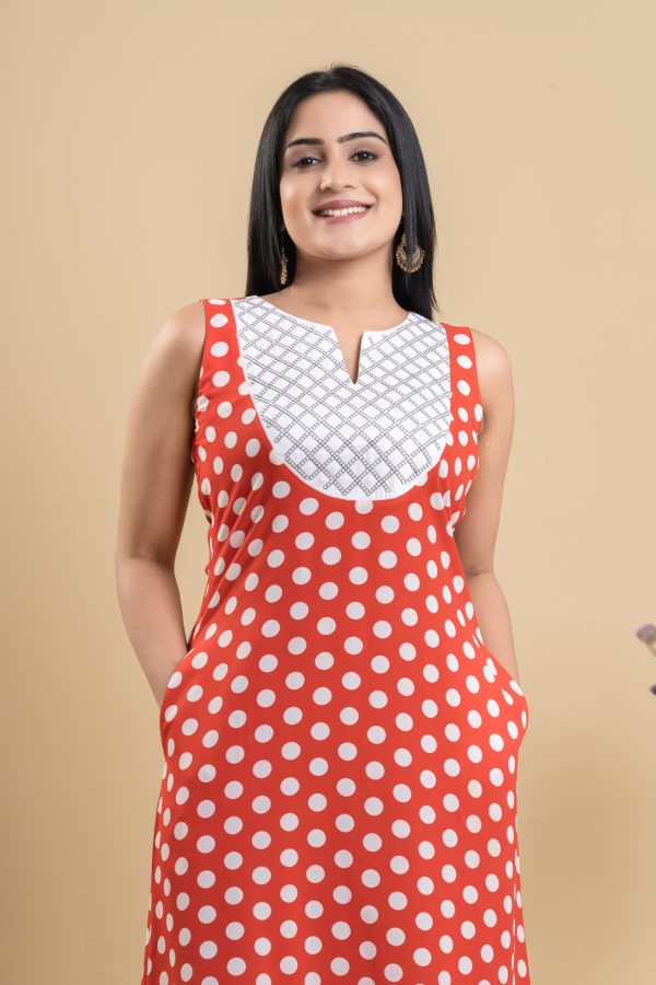 Contrast Detailed Sleeveless Polka Dot Dress - Image 4