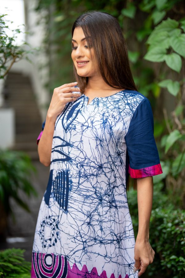 Tribal Printed Ombre Batik Maxi Dress - Image 4