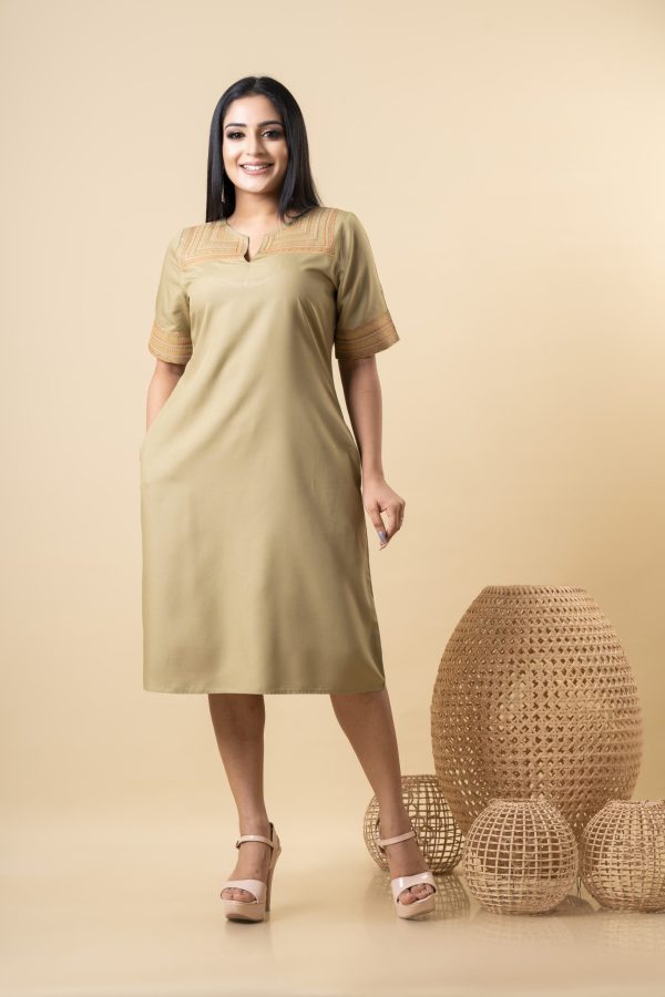 Embroidered Notch Necked Short Dress