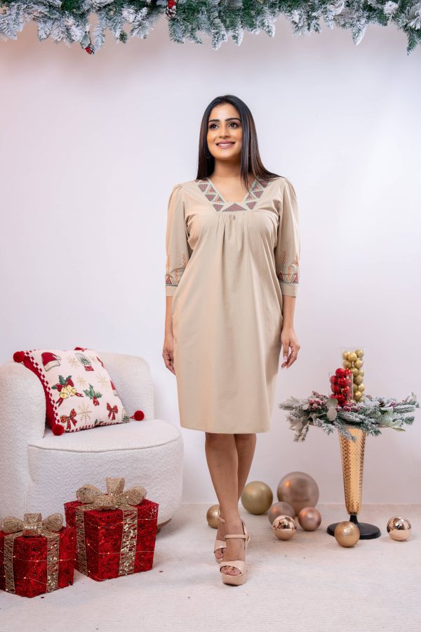Geometric Embroidered Short Dress - Image 4