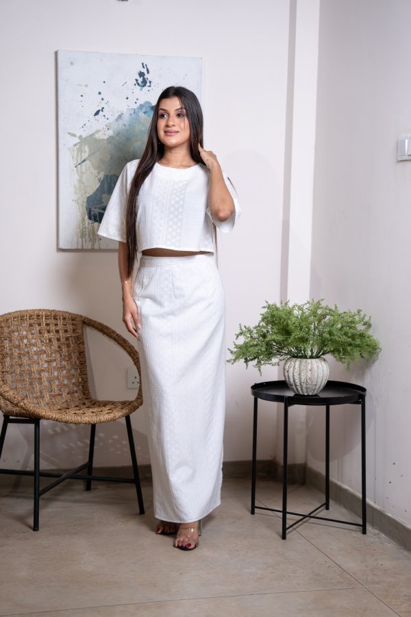 White Cut Lawn Lungi - Image 2