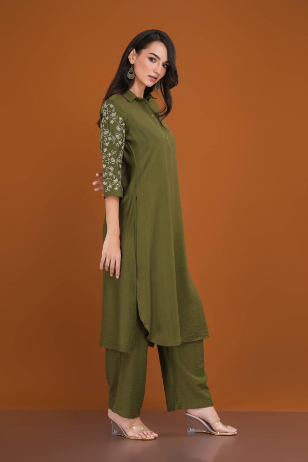 Embroidered Sleeve Shirt Collar Kurta & Pant - Image 4