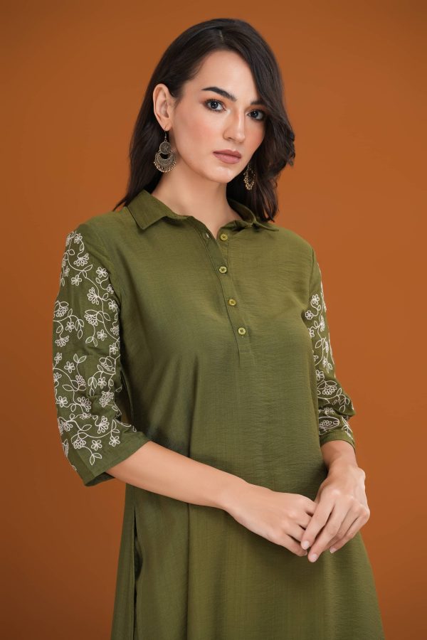 Embroidered Sleeve Shirt Collar Kurta & Pant