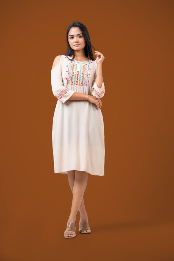 Shoulder Cutout Embroidery Dress - Image 5