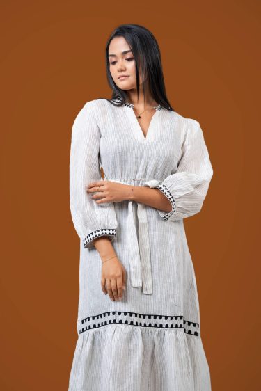 Waist Tie-Up Embroidery Tier Dress