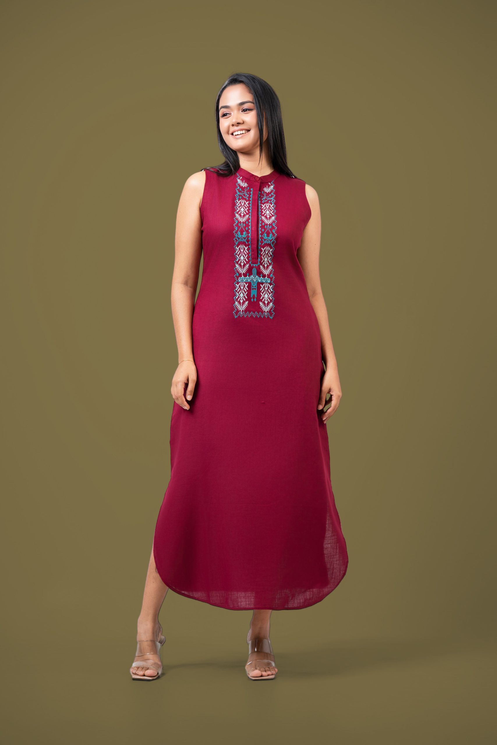 Embroidered Sleeveless Maxi Dress - Image 3