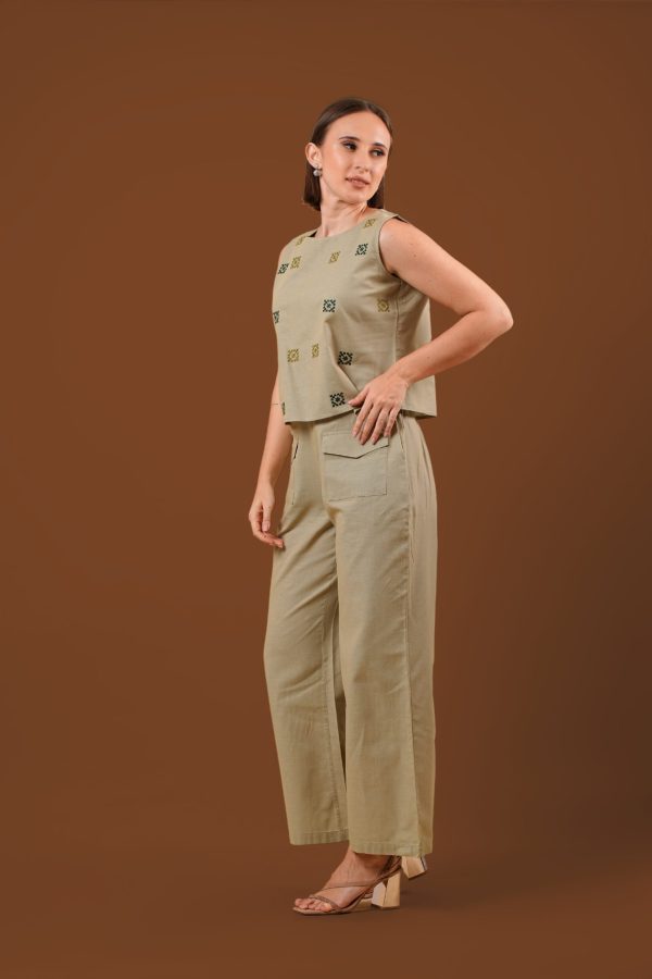 Embroidered Casual Sleeveless Top and Pants Set - Image 5