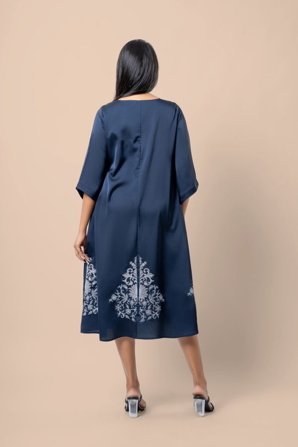 Hem Embroidery Detail Midi Dress - Image 4