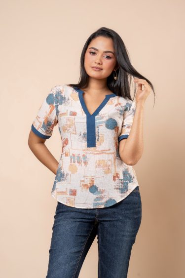 Contrast Detailed Short Sleeve Top