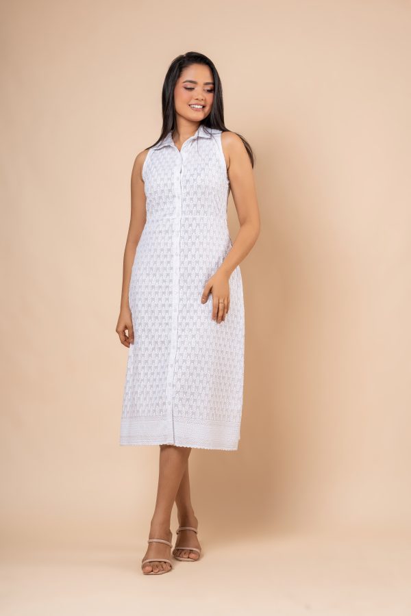 Sleeveless Collared Button-Down Midi Dress - Image 8