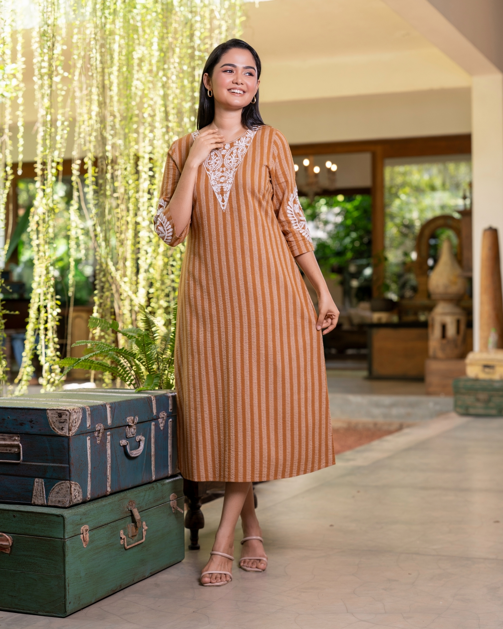 Embroidery Detail Stripe Patterned Midi Dress - Image 5