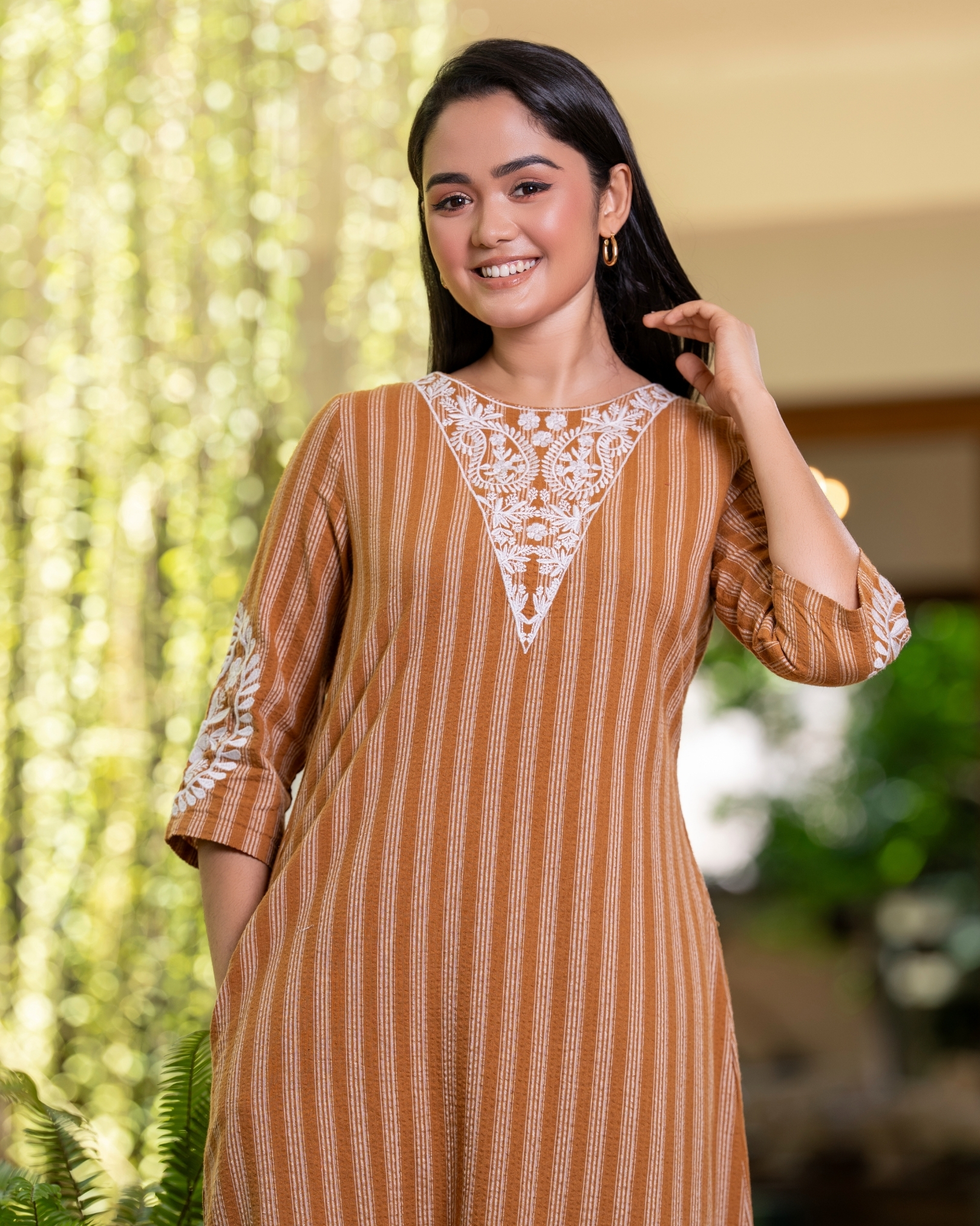 Embroidery Detail Stripe Patterned Midi Dress - Image 3