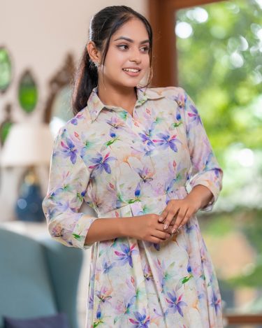 Floral Patterned Collar Detail Maxi Dress