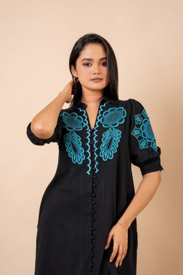 Embroidered Puff Sleeve Midi Dress