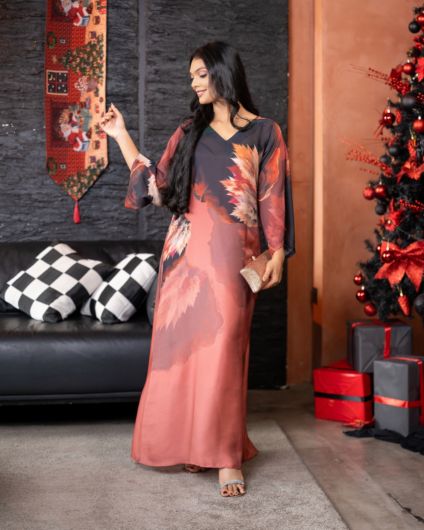 Leaf Patterned V-Neck Maxi Dress - Image 5