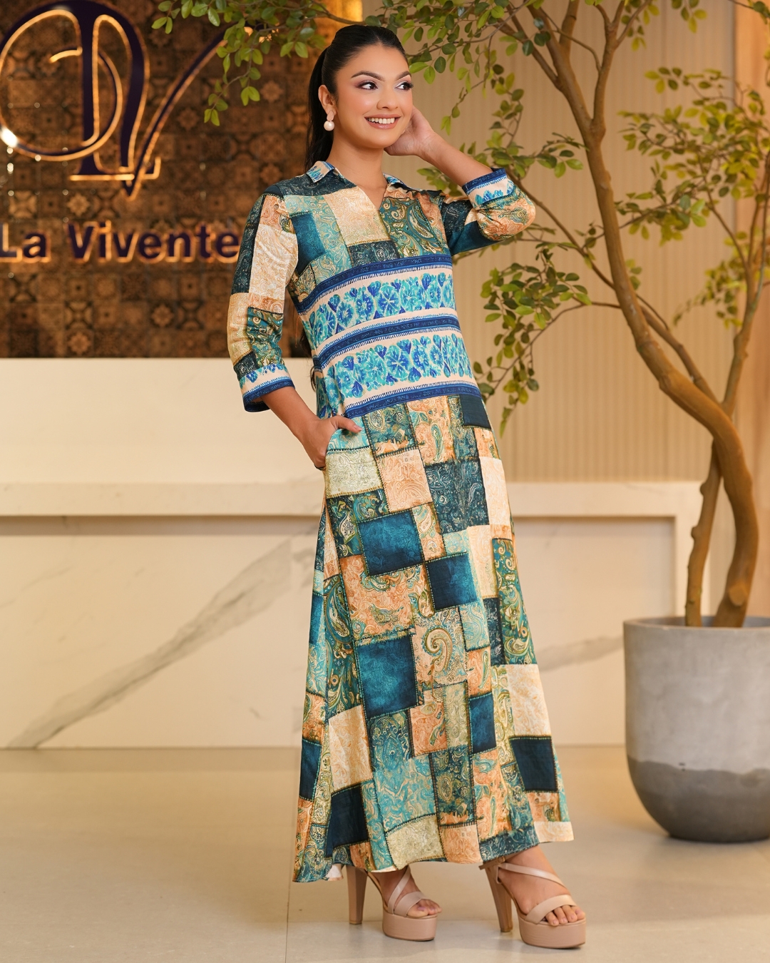 Paisley Patterned Collared Maxi Dress - Image 3