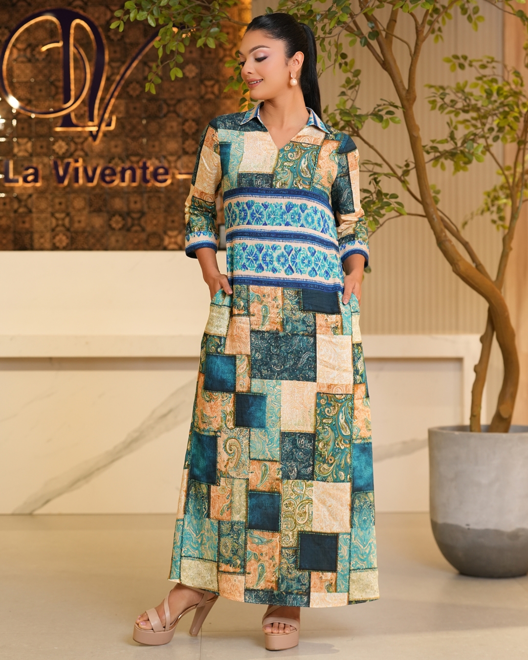 Paisley Patterned Collared Maxi Dress - Image 2