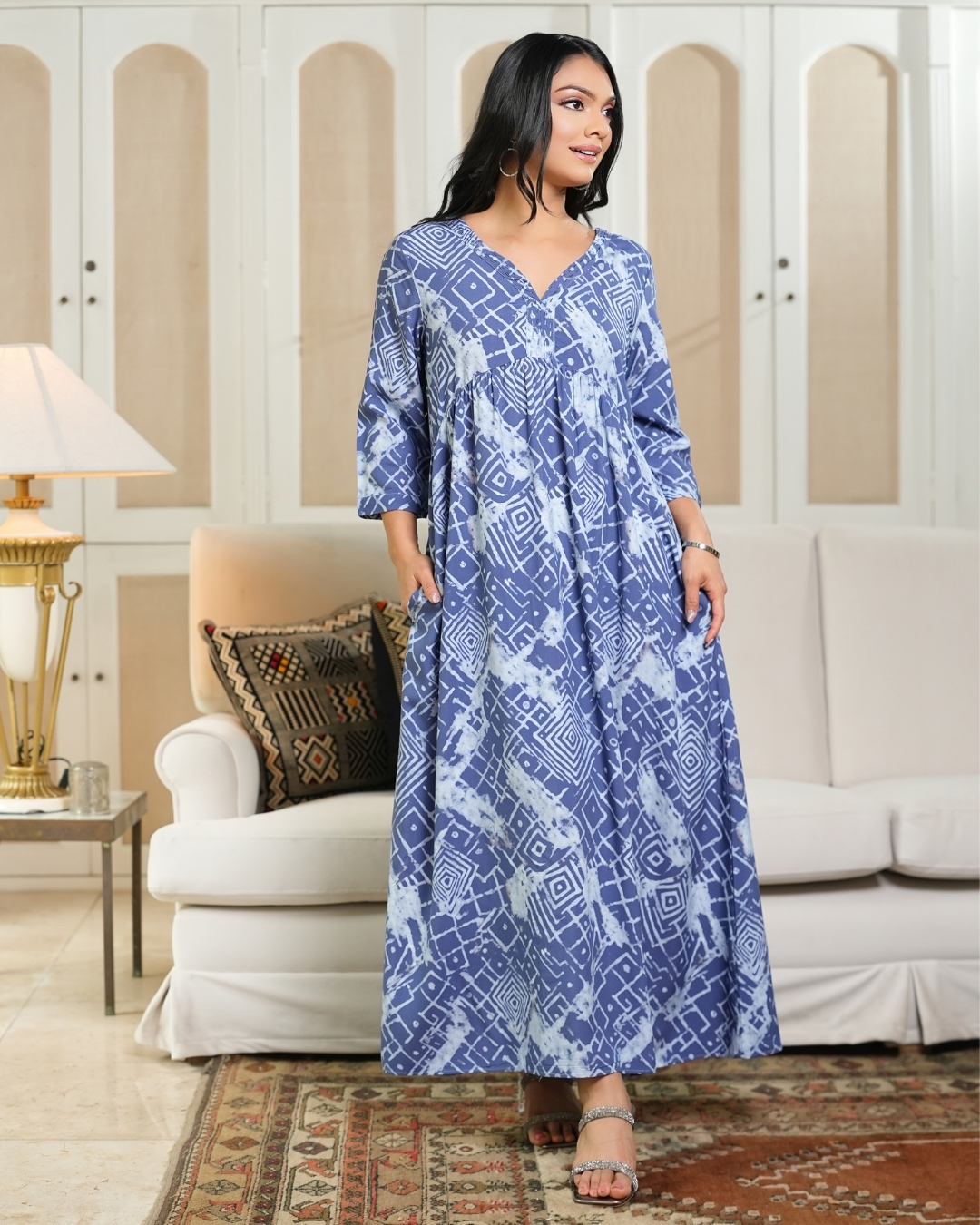 Neck Embellished Abstract Patterned Maxi Dress - Image 4